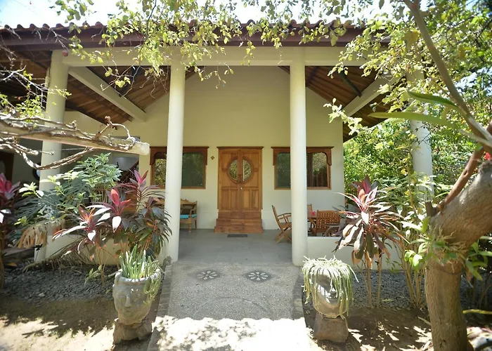 Hibiscus House Bali 4*