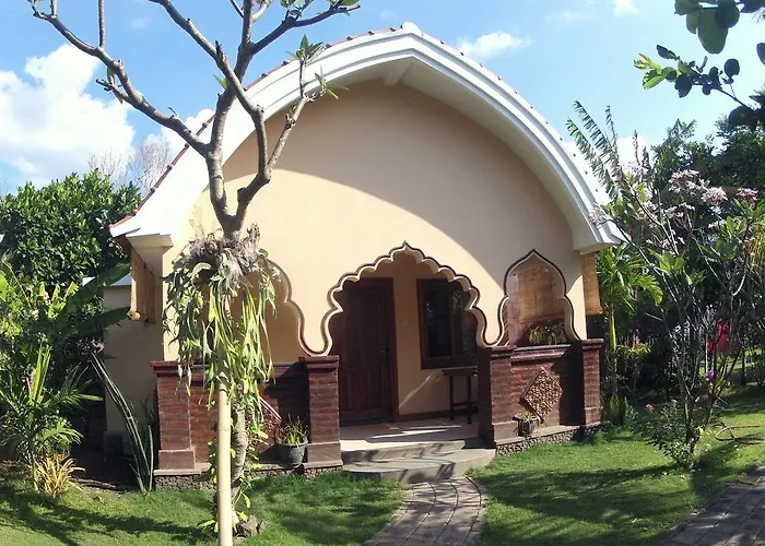 Hibiscus House Bali 4*