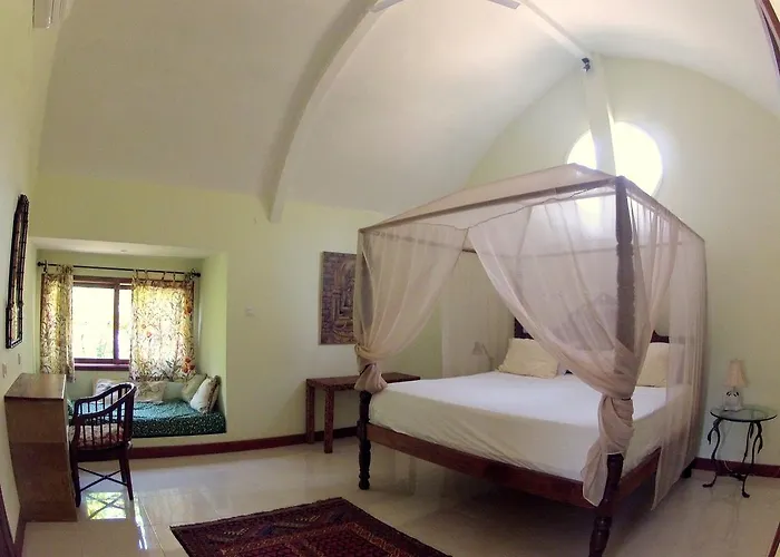 Hibiscus House Bali
