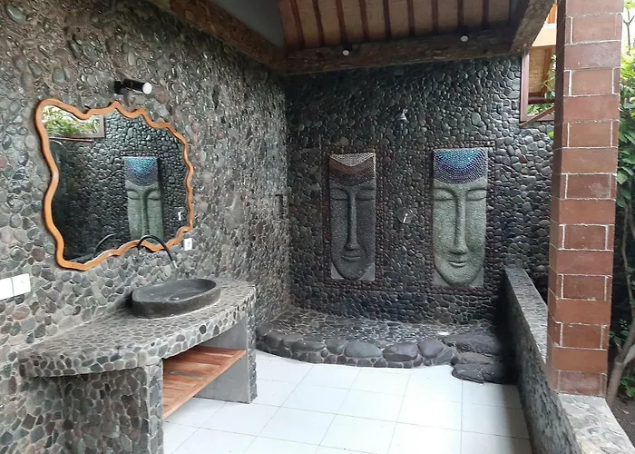 Hibiscus House Bali