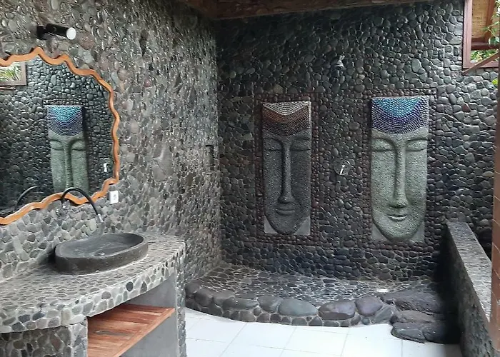 Gasthuis Hibiscus House Bali 4*