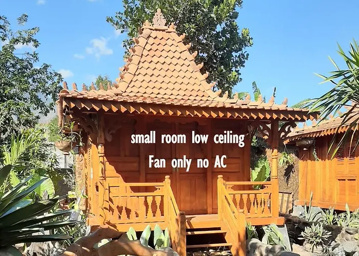 Hibiscus House Bali 4*